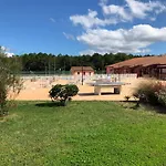 Dom wakacyjny *jolie Maison Proche Et Marin, Avec Piscine, Tennis A Plage* *
