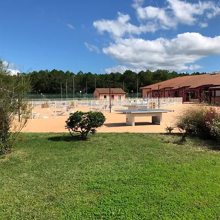 Feriehus *jolie Maison Proche Et Marin, Avec Piscine, Tennis A Plage* *